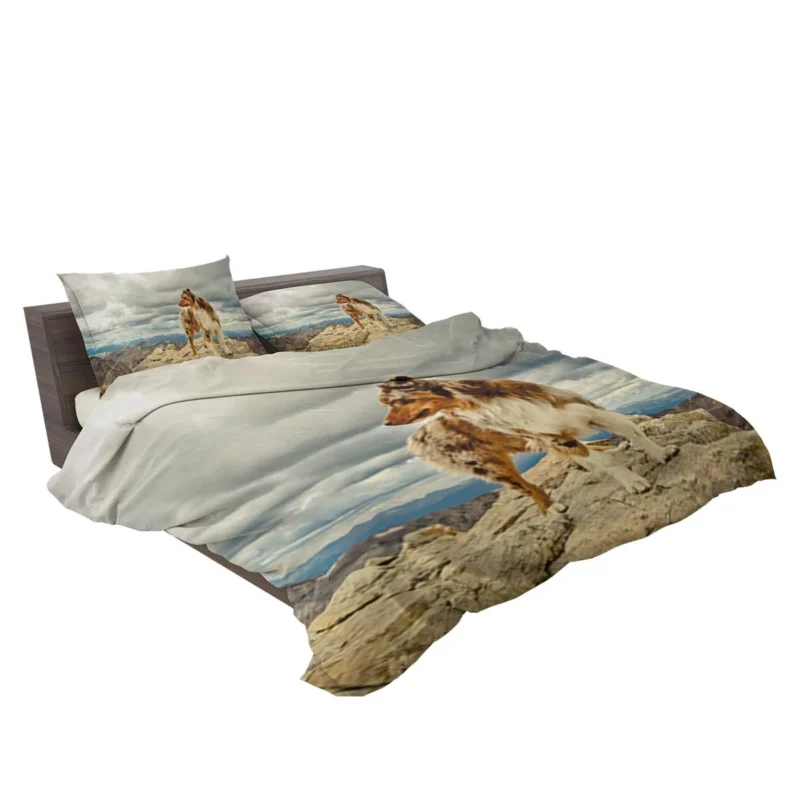 Close-Up View in the Mountains: Australian Shepherd Bedding Set 2